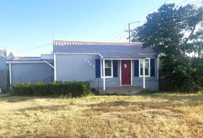 /international/us/6423-22nd-street-lubbock-tx-110101498771/