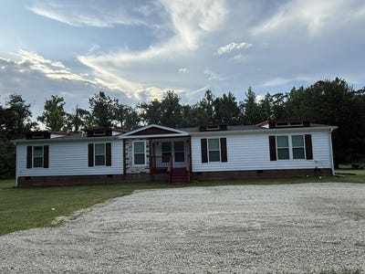 /international/us/17005-ne-tupelo-drive-hosford-fl-110100939595/