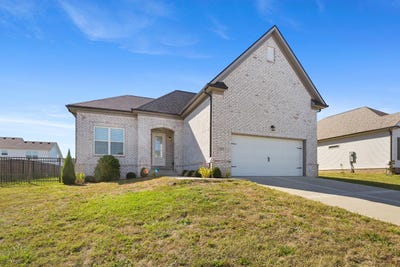 /international/us/205-skaggs-boulevard-nicholasville-ky-110120419422/