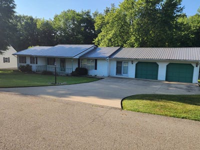 /international/us/572-cora-lane-jackson-oh-110100861726/