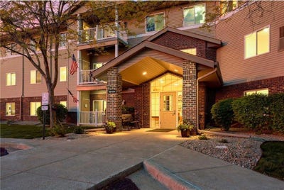 /international/us/18400-euclid-street-farmington-mn-110108066032/