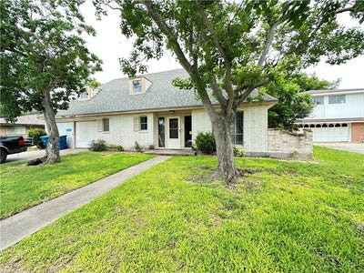 /international/us/128-fulton-place-portland-tx-110108571916/