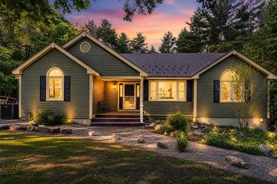 /international/us/22-mehaffey-lane-rowley-ma-110108353715/