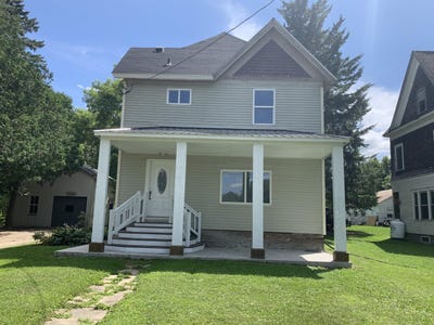/international/us/1048-east-main-st-burke-ny-110101120923/?lang=en