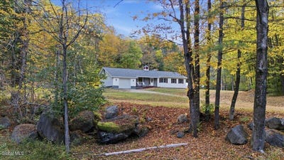 /international/us/65-dippikill-road-warrensburg-ny-110120426326/