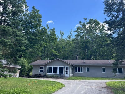 /international/us/2359-watson-hills-trail-vanderbilt-mi-110100612907/