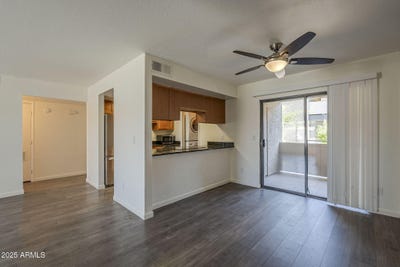 /international/us/1402-e-guadalupe-road-tempe-az-110100352803/