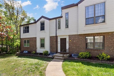 /international/us/9714-raintree-village-drive-hillsboro-mo-110107727416/