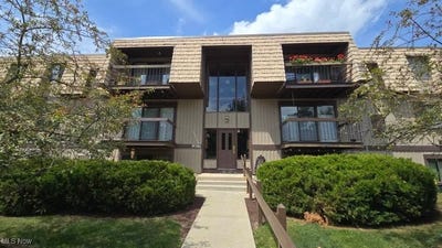 /international/us/9761-sunrise-boulevard-unit-n-15-north-royalton-oh-110101138556/