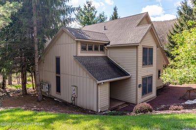 /international/us/412-hickory-drive-tannersville-pa-110107965731/