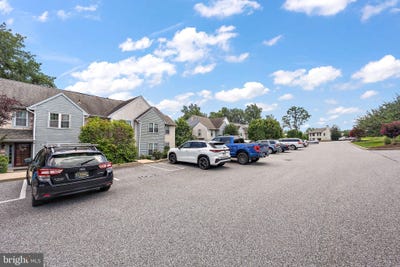 /international/us/106-knollwood-court-aston-pa-110101268960/