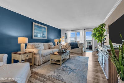 /international/us/28-riverside-avenue-red-bank-nj-110108956694/