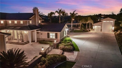 /international/us/3988-keri-way-fallbrook-ca-110099107663/