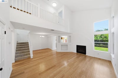 /international/us/227-clearpointe-drive-vallejo-ca-110107736274/