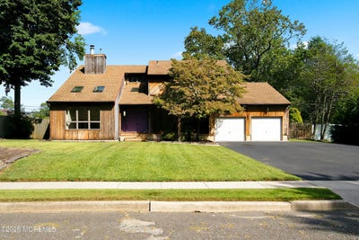 /international/us/519-ilexberry-lane-toms-river-nj-110119389343/