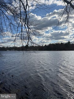 /international/us/n-shore-drive-williamstown-nj-110103804492/