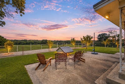 /international/us/339-colwell-road-forestburg-tx-110109553664/