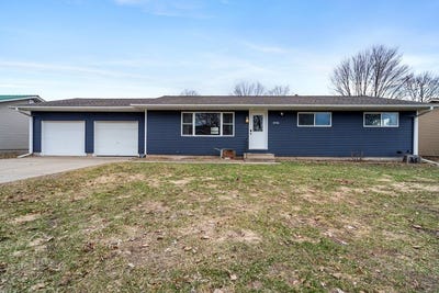 /international/us/35798-ash-street-independence-wi-110107059359/