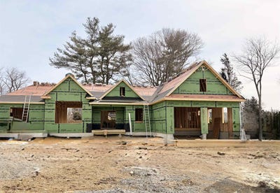 /international/us/10-mcdermott-road-hampton-nh-110103979119/