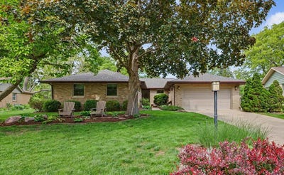 /international/us/1406-maywood-drive-champaign-il-110107800382/