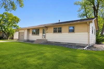 /international/us/1417-s-6th-street-aberdeen-sd-110108303101/