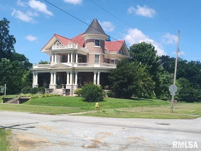 /international/us/319-high-street-mound-city-il-110100851920/