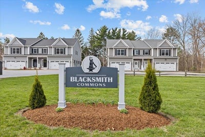 /international/us/51-blacksmith-drive-colchester-vt-110107930461/