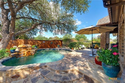/international/us/662-waratah-avenue-new-braunfels-tx-110120056592/