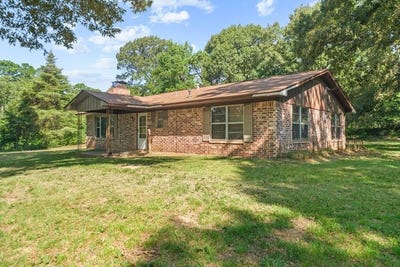 /international/us/607-an-county-road-155-elkhart-tx-110109722580/
