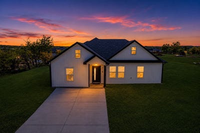 /international/us/120-brookview-drive-bridgeport-tx-110108252829/