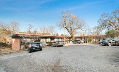 /international/us/8-hill-avenue-fayetteville-ar-110107049610/