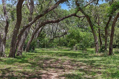 /international/us/1222-county-road-2152-rock-island-tx-110108170266/