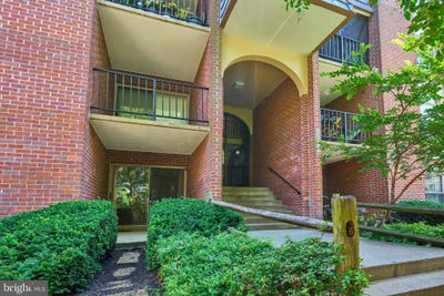 /international/us/8302-tobin-road-annandale-va-110100820112/