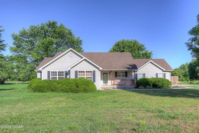 /international/us/9511-county-lane-191-carthage-mo-110099929569/