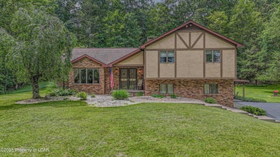 /international/us/70-sweet-valley-road-hunlock-creek-pa-110101405867/
