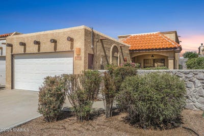/international/us/2098-pine-needle-way-las-cruces-nm-110101342032/