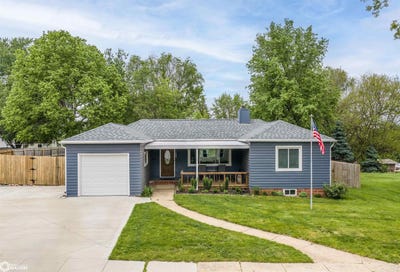 /international/us/1102-park-street-harlan-ia-110108260165/
