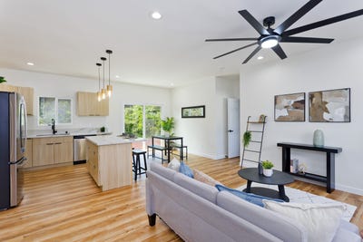 /international/us/15-1468-30th-ave-keaau-hi-110104901283/