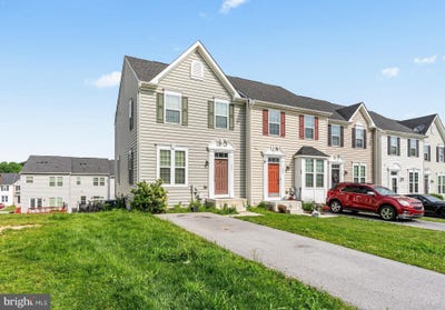 /international/us/179-norwood-drive-falling-waters-wv-110100072131/