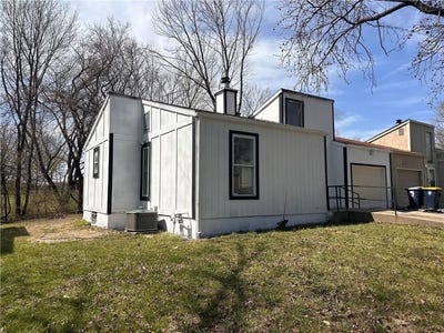 /international/us/9516-manning-avenue-kansas-city-mo-110107474738/