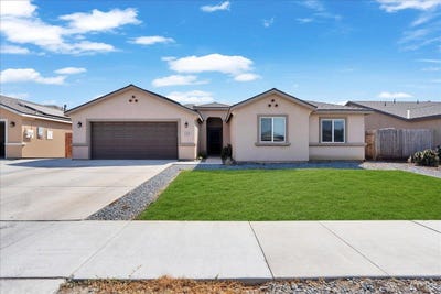 /international/us/2439-madeline-drive-hanford-ca-110108579321/