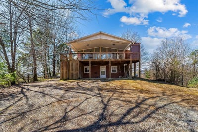 /international/us/350-sandy-bottom-road-marshall-nc-110106141107/