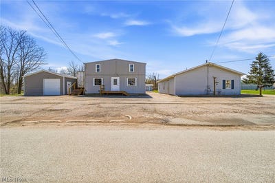 /international/us/184-e-walnut-street-jefferson-oh-110107209955/