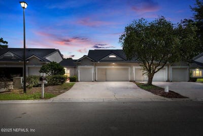 /international/us/3882-green-view-terrace-middleburg-fl-110101178319/