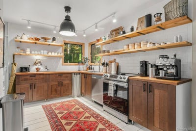 /international/us/289-miller-road-callicoon-ny-110120498666/