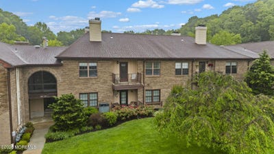 /international/us/516-wellington-place-aberdeen-nj-110099979727/