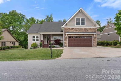/international/us/806-blacksmith-run-drive-hendersonville-nc-110106990023/