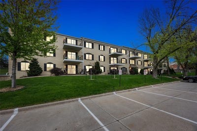 /international/us/2135-1st-avenue-se-cedar-rapids-ia-110105313699/