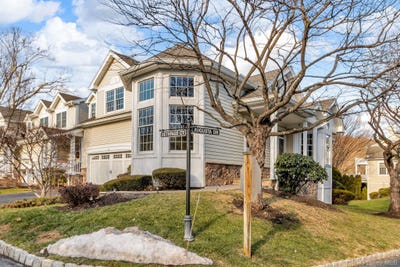 /international/us/2-bethpage-court-cortlandt-manor-ny-110104519416/