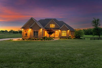 /international/us/108-stirling-lane-versailles-ky-110108058460/
